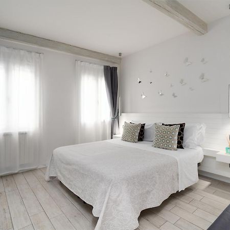 Dependance Machiavelli - Apartment And Wine Firenze Bagian luar foto